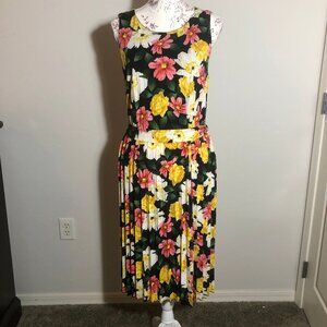 🌸 Chic & Charming T Tahari Floral Pleated Midi Dress - Beautiful! 🌸